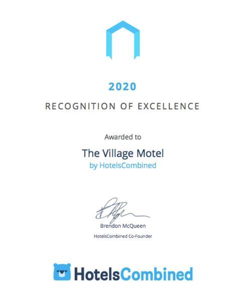 The Village Motel Naramata Kültér fotó